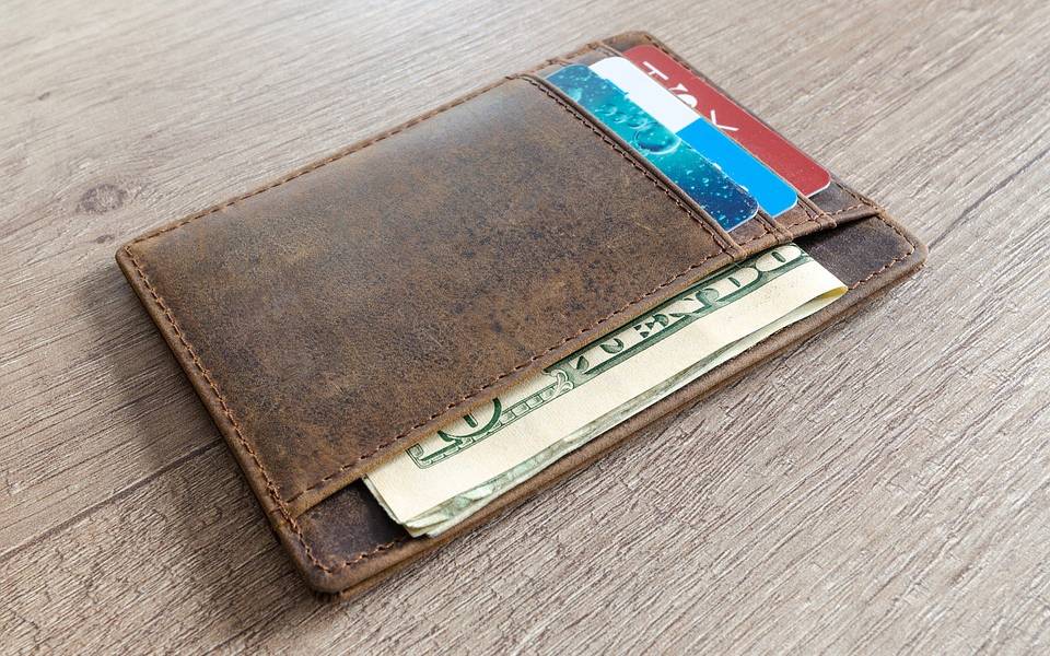 Pagos atrasados de tarjetas de crédito generarán más interés