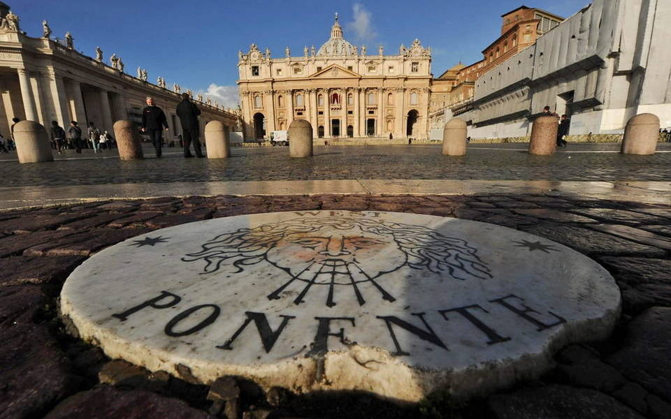 Alguien descarga porno en el Vaticano