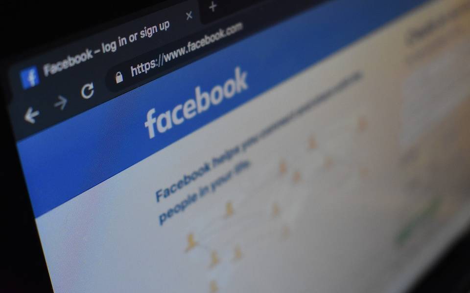 Facebook elimina red de cuentas falsas en Ecuador