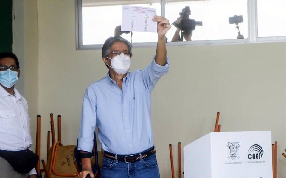 La UE felicita a Lasso por su victoria en las elecciones