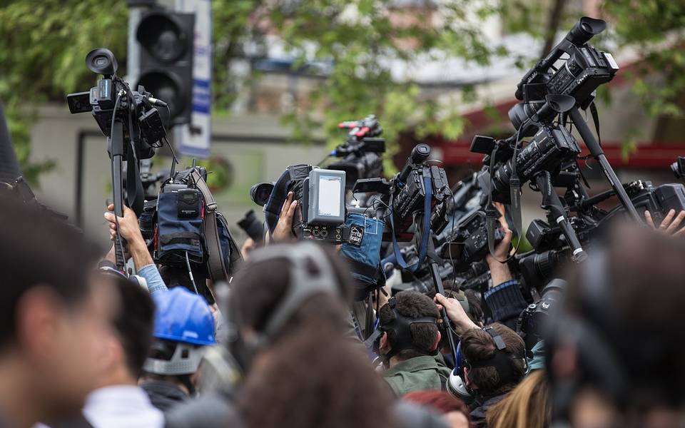 Cierran más de 60 medios y suben las agresiones a periodistas en Venezuela