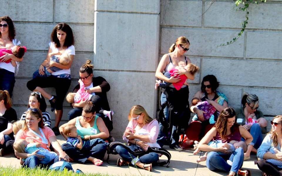 Madres en EE.UU. celebraron la Semana Mundial de la Lactancia Materna