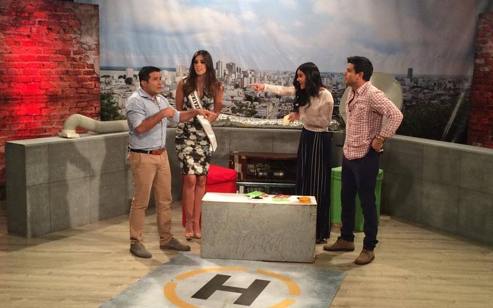 La Miss Universo Paulina Vega se divirtió jugando en En Contacto