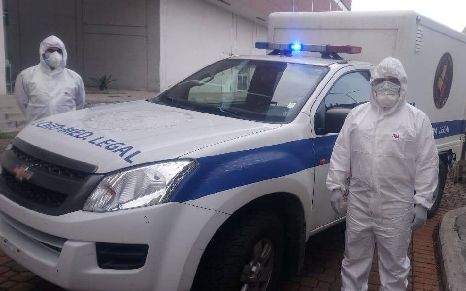 Gobierno prevé recoger 115 cuerpos en Guayaquil en dos días