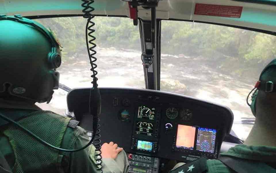 Sigue operativo de rescate de ocupantes de avioneta