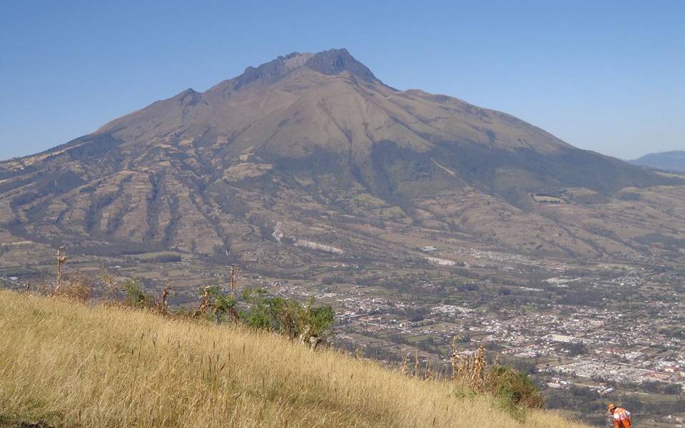 El romance entre la mama Cotacachi y el taita Imbabura