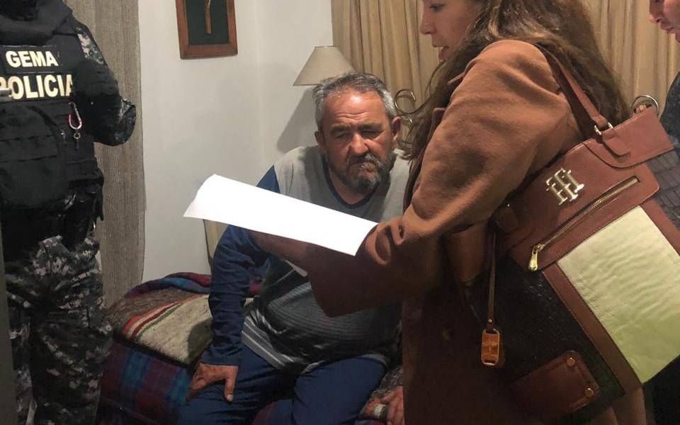 Dos detenidos por enriquecimiento ilícito y otros delitos, entre ellos el padre de Gabriela Rivadeneira