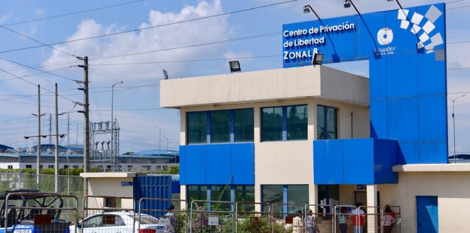 Reo de cárcel regional de Guayaquil es herido con arma de fuego