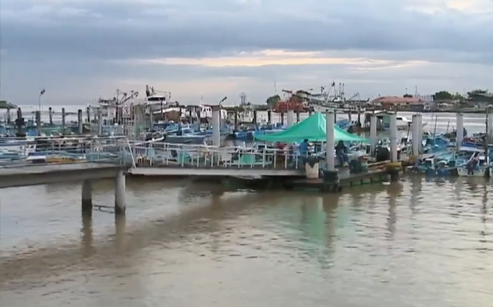Balacera en puerto pesquero artesanal de Esmeraldas deja una persona herida