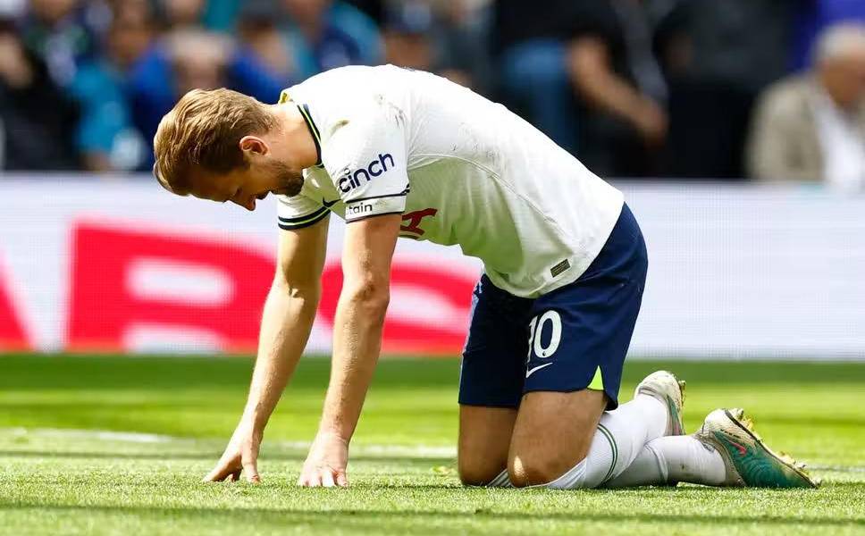 El Tottenham cae en casa y el Brighton sonríe por el cupo de Europa League