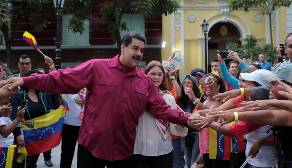 Maduro pide anunciar la fecha de presidenciales &quot;a más tardar&quot; el lunes