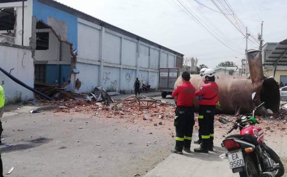 El Oro: Explosión deja 3 heridos en procesadora de camarón