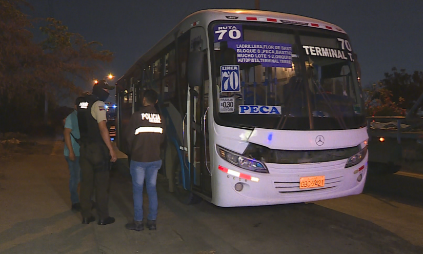 Guayaquil: balacera dentro de un bus de la línea 70 deja dos heridos