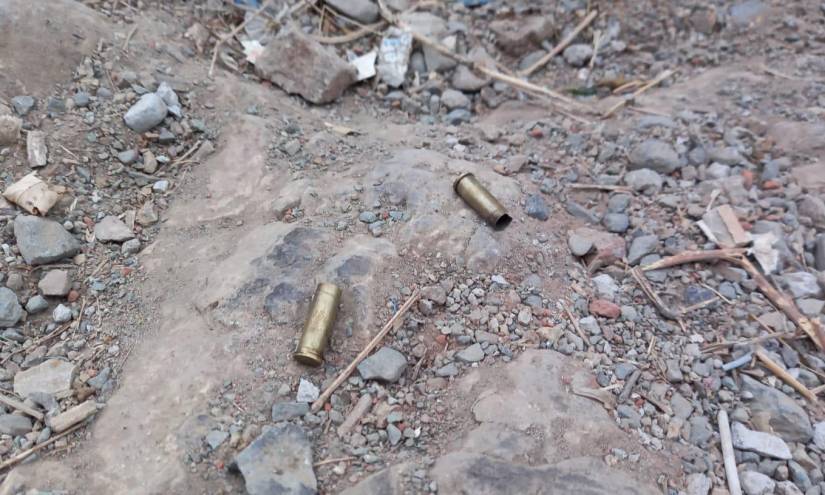 Restos de bala del mortal ataque registrado anoche en Nueva Prosperina.