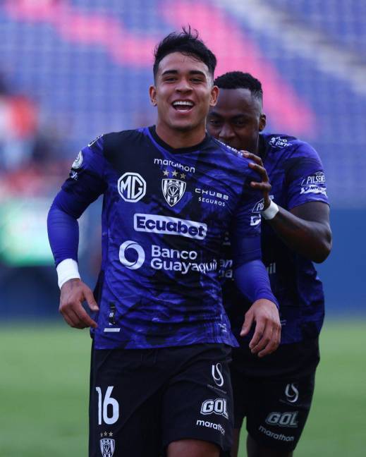 El jugador de IDV, Kendry Páez, celebra su gol contra Deportivo Cuenca