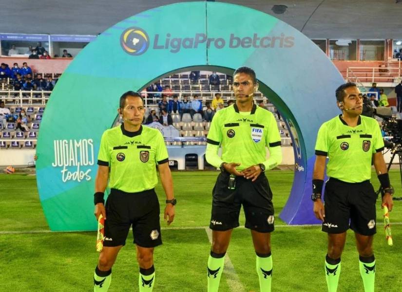 Juan Carlos Andrade será el árbitro central para la Noche Amarilla.