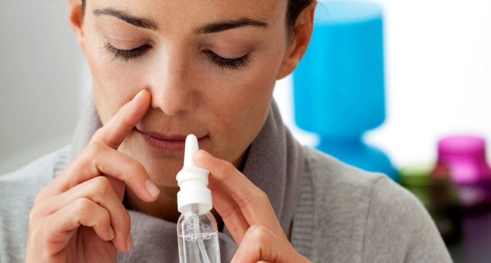 Médicos de EEUU piden al Gobierno aconsejar aerosoles nasales anticovid