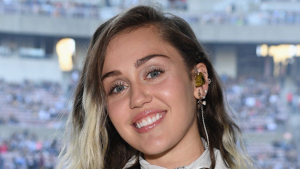 Miley Cyrus tiene una doble idéntica y se llama Delilah Belle Hamlin