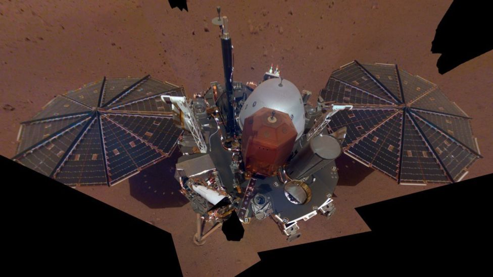 Sonda InSight toma su primera selfie sobre Marte
