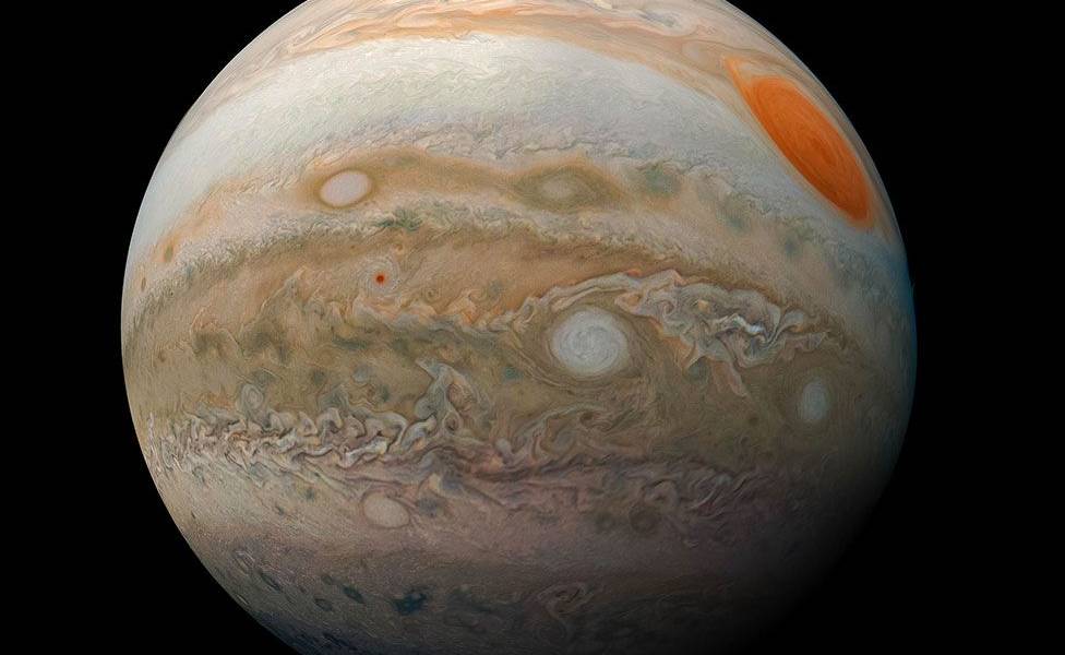 Juno: la espectacular imagen de Júpiter como nunca antes lo habías visto