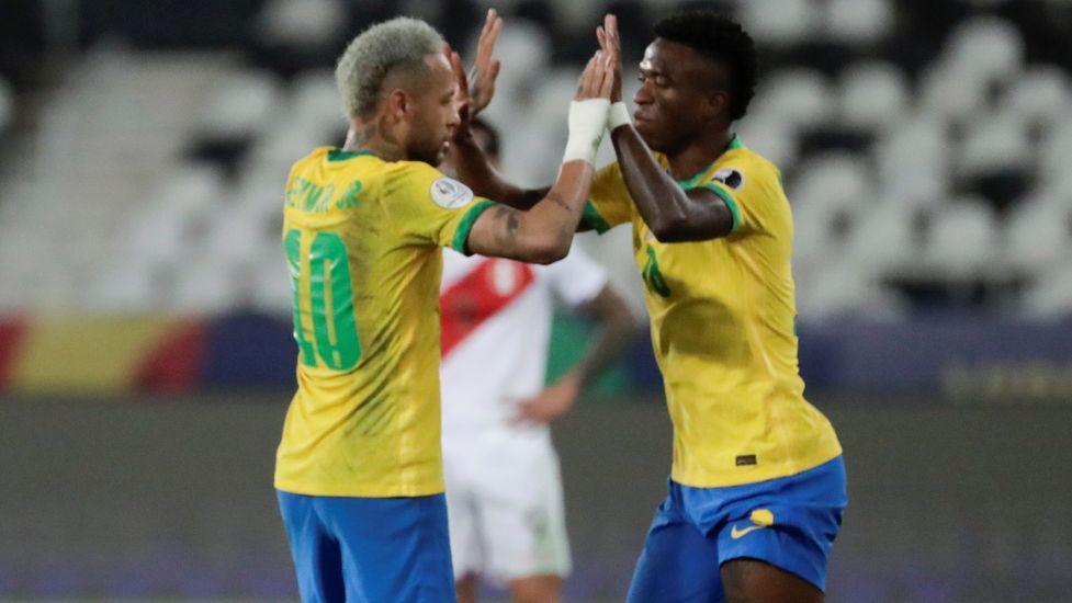 Brasil se entrena solo con la reserva y Neymar y Vinicius regresan a clubes