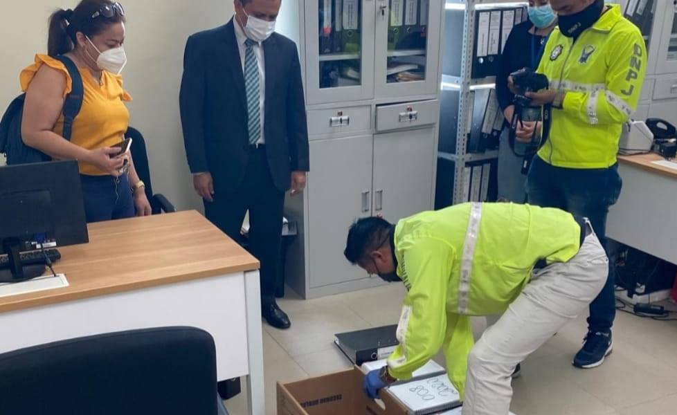 Investigan contrato de compras públicas en Hospital Monte Sinaí
