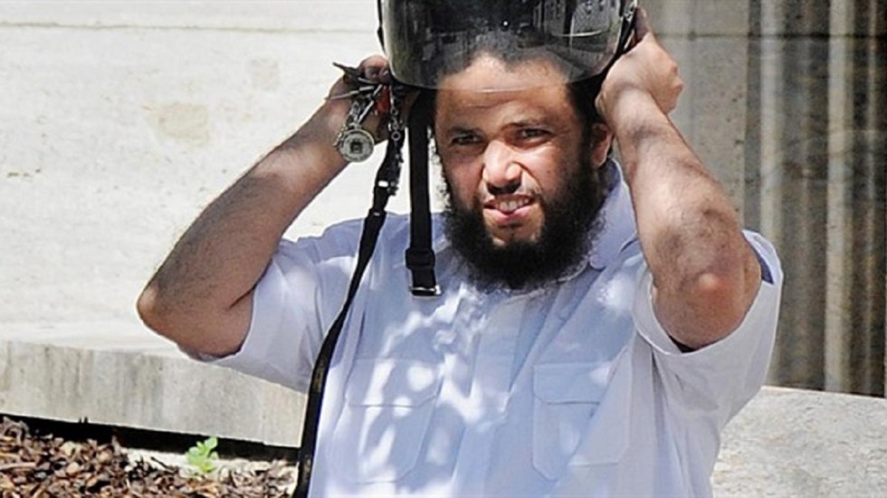 Dejan en libertad provisional al exguardaespaldas de Bin Laden