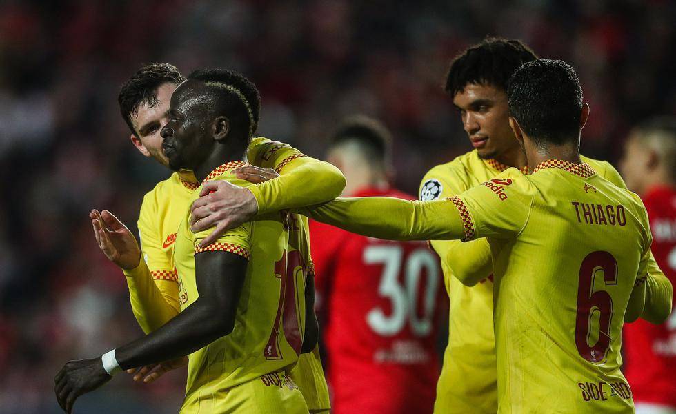 Liverpool gana de visita y sueña con las semifinales de Champions