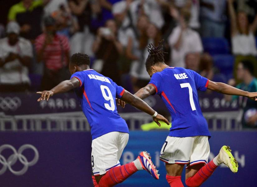 Michael Olise anotó uno de los goles para que Francia clasifique a la final de los Juegos Olímpicos de París 2024.