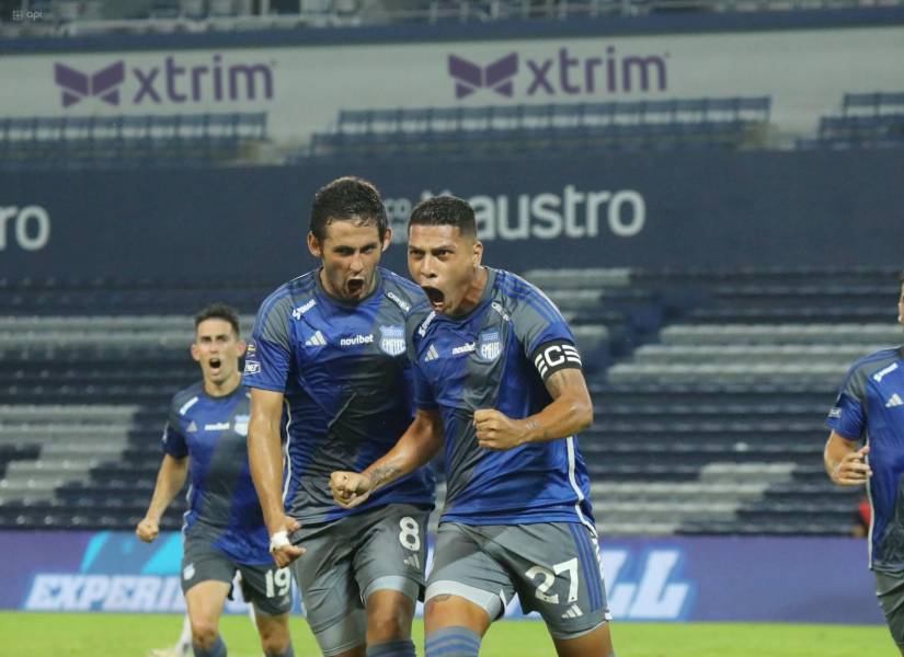 Emelec pudo jugar ante la Universidad Católica y ganó por 2-1 en la Liga Pro.