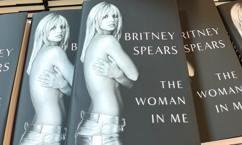 Portada del libro de la cantante pop que ya ha vendido más de 40.000 copias.