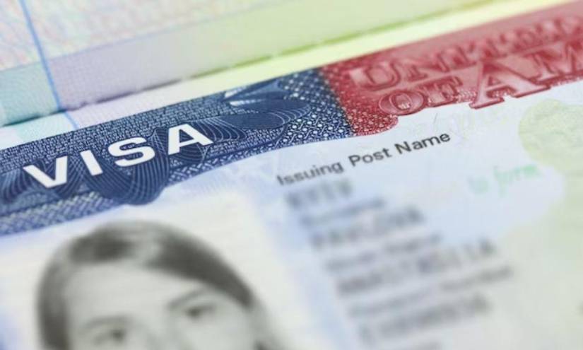 Imagen referencial de una visa americana, un documento migratorio que le permite a los ecuatorianos entrar y circular de manera legal dentro del territorio norteamericano.