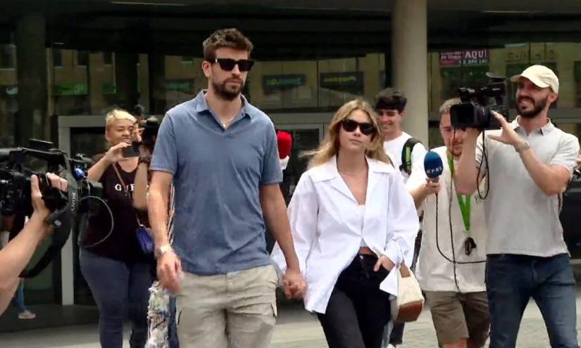 Gerard Piqué, la expareja de Shakira, junto a Clara Chía Marti, en una imagen de archivo.