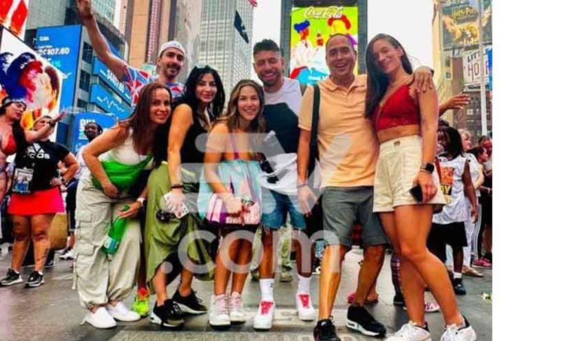 Imagen de Alejandra Jaramillo junto a Beta Mejía.