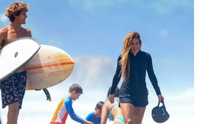 Imagen de archivo de Shakira en la playa. Shakira es una de las artistas más buscadas por las cámaras en la actualidad, posterior a su mediática separación con Gerard Piqué, una historia de ruptura que ha desencadenado todo tipo de reacciones en su público y en sus lanzamientos musicales.