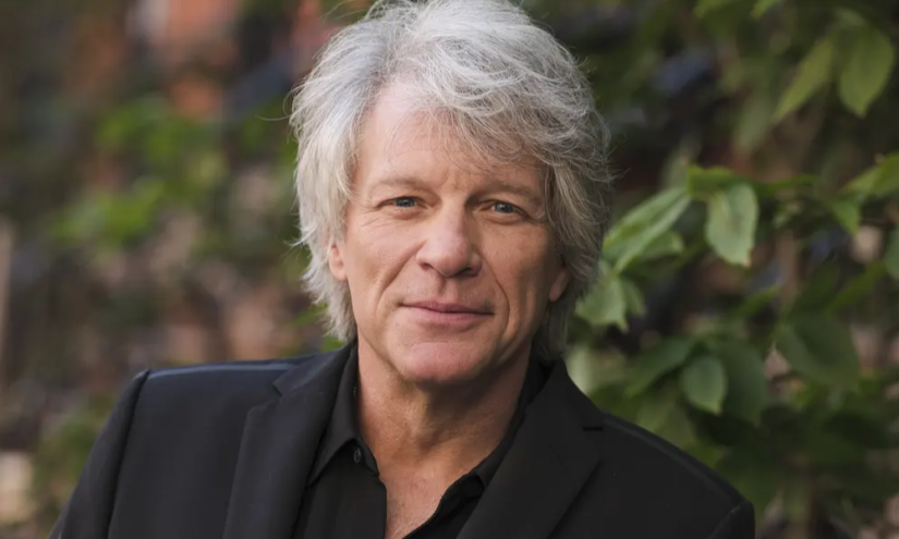Jon Bon Jovi fue elegido como Persona del Año a causa de sus grandes contribuciones al rock and roll y el trabajo benéfico realizado en su fundación.