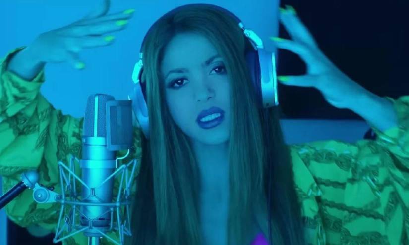 Captura de pantalla del video musical de la Sesión #53 de Shakira junto a Bizarrap en una imagen de archivo.