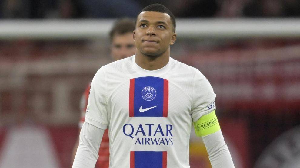 El FC Barcelona niega cualquier contacto con el PSG para fichar a Mbappé