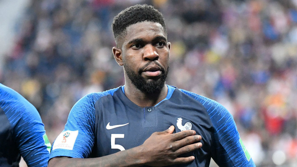 Umtiti da positivo por COVID-19