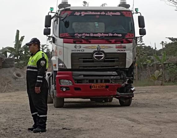 El cabezal fue retirado por los agentes de un inmueble en la vía a Daule, en Guayaquil. Su hallazgo es clave dentro de la investigación del mortal accidente de tránsito.
