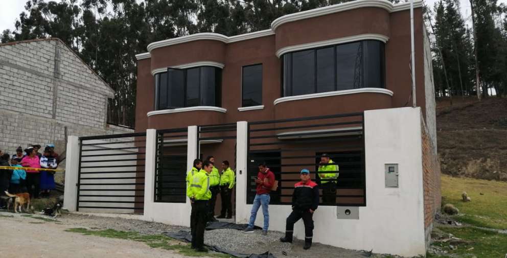 Asesinó a su exconviviente y luego se ahorcó en Cañar