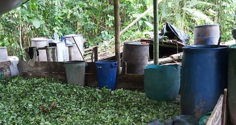 Militares destruyen laboratorios para procesar droga en Sucumbíos