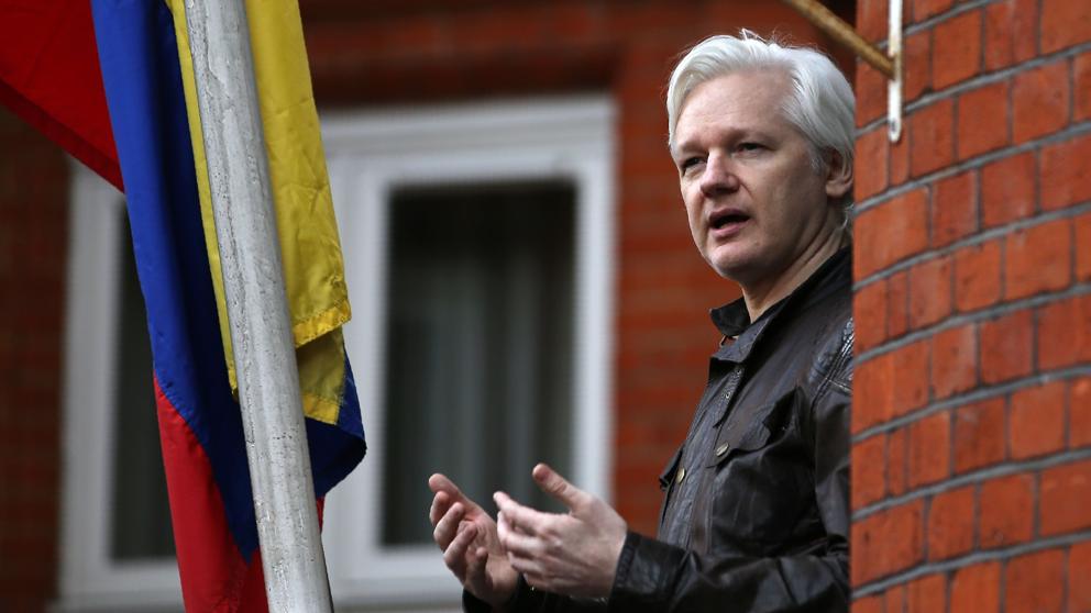 Futuro de Assange se definiría en viaje de Moreno a R. Unido