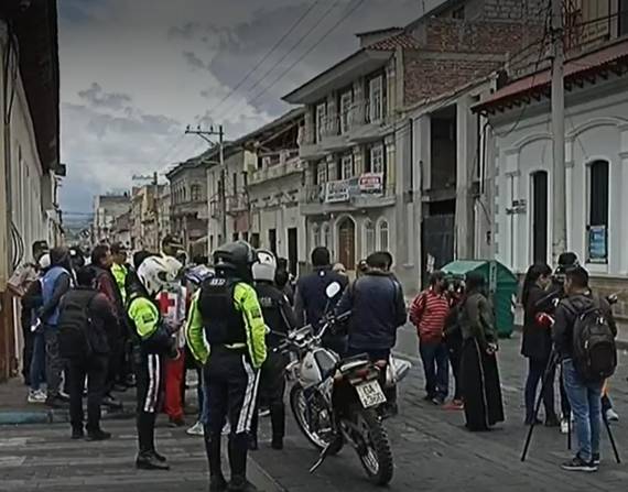 La alerta de bomba preocupó a los moradores de Riobamba.