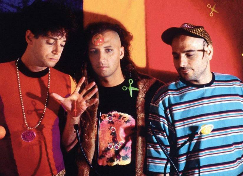 Soda Stereo en su álbum Dynamo, lanzado en 1992.