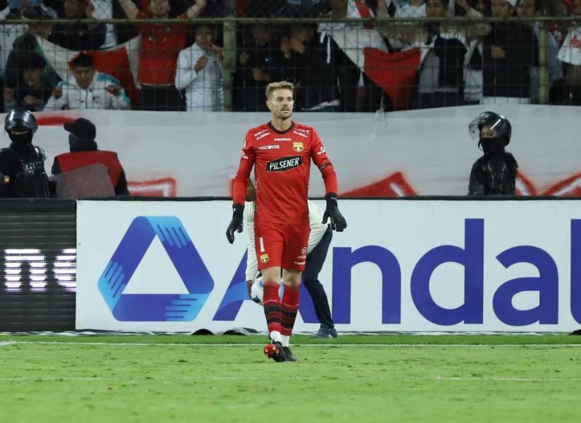 Javier Burrai dejó la pretemporada de Barcelona SC en Manta.