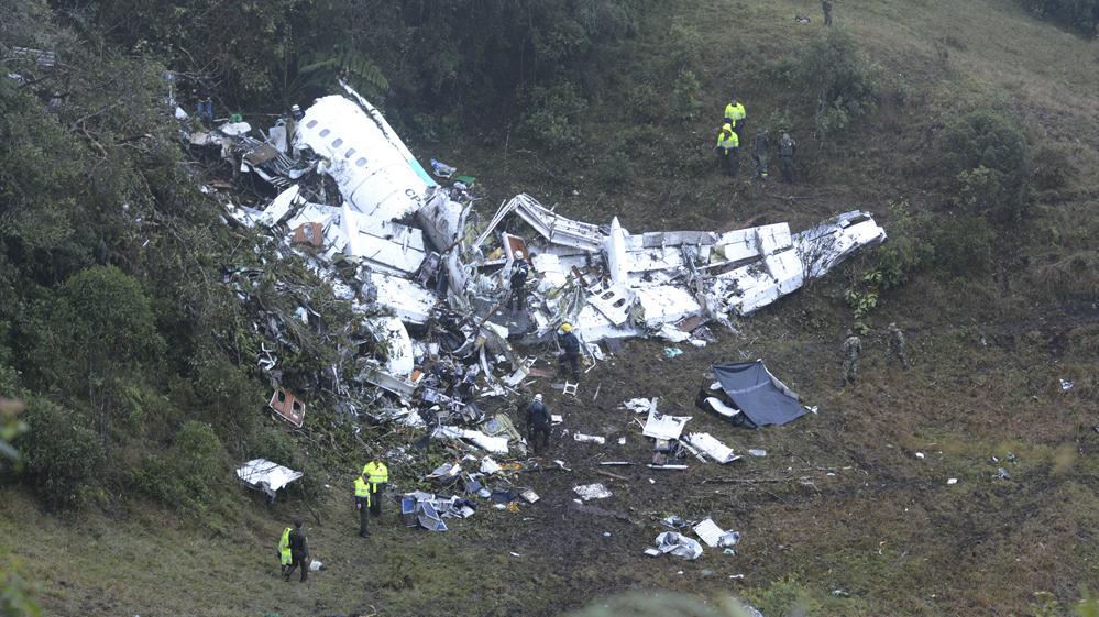 Avión que trasladaba al equipo brasileño Chapecoense se accidentó en Colombia